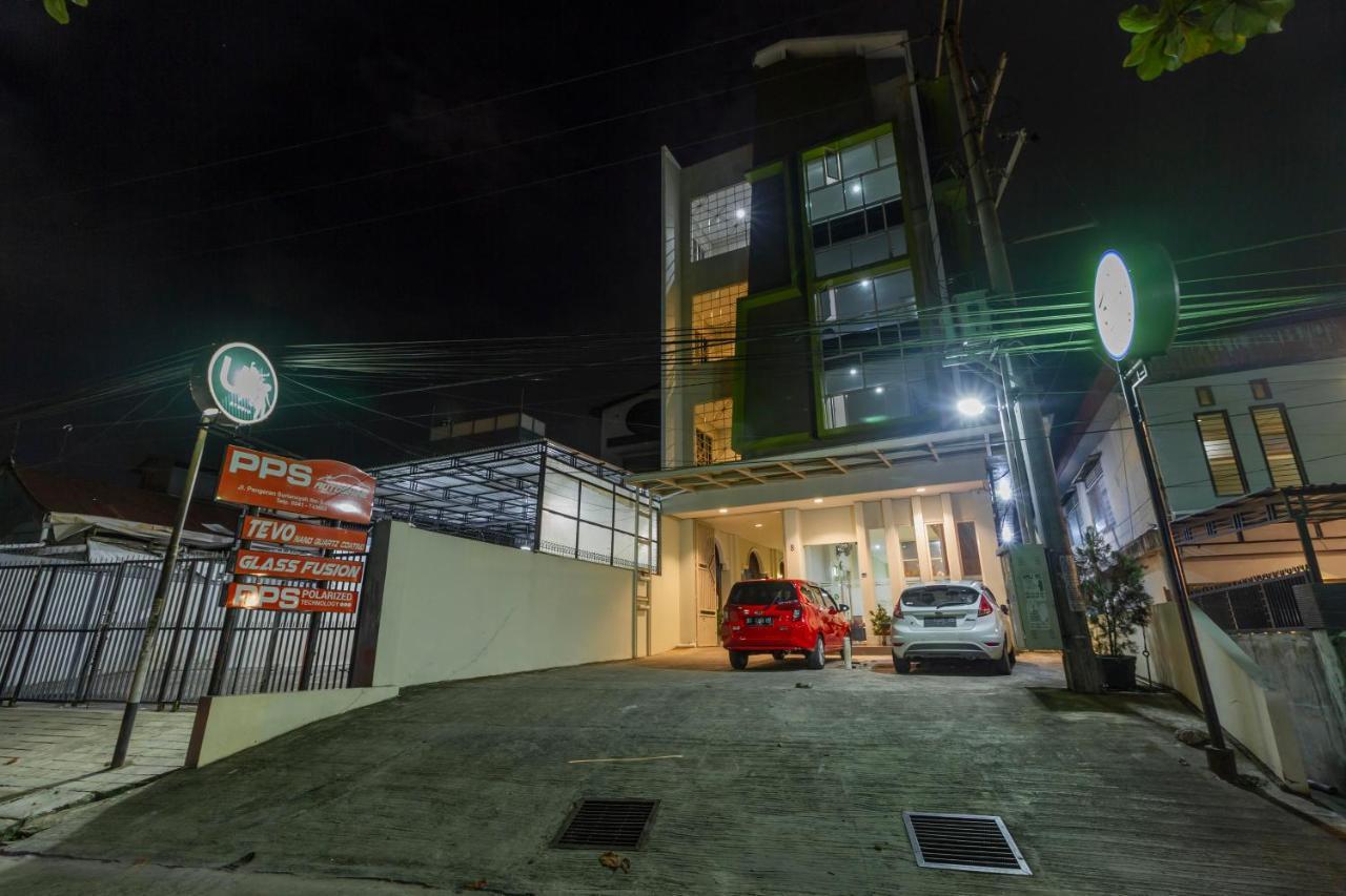 Reddoorz Near Samarinda Central Plaza Exterior photo
