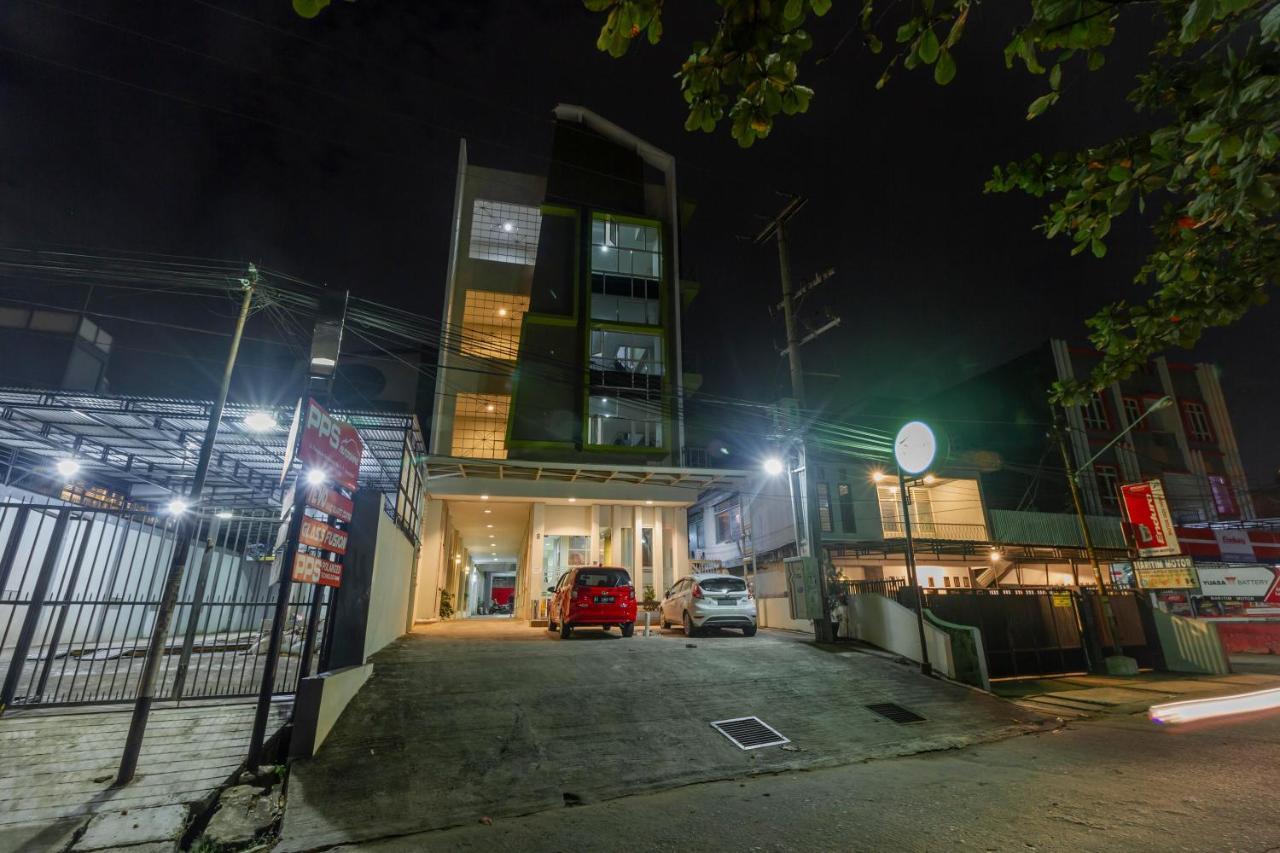 Reddoorz Near Samarinda Central Plaza Exterior photo